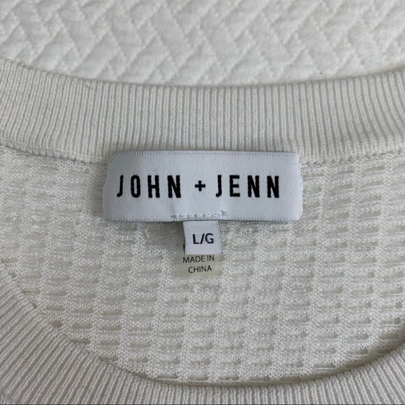john+jenn White Crew Neck Sweater Lightweight Loose weave Size L - Picture 6 of 9